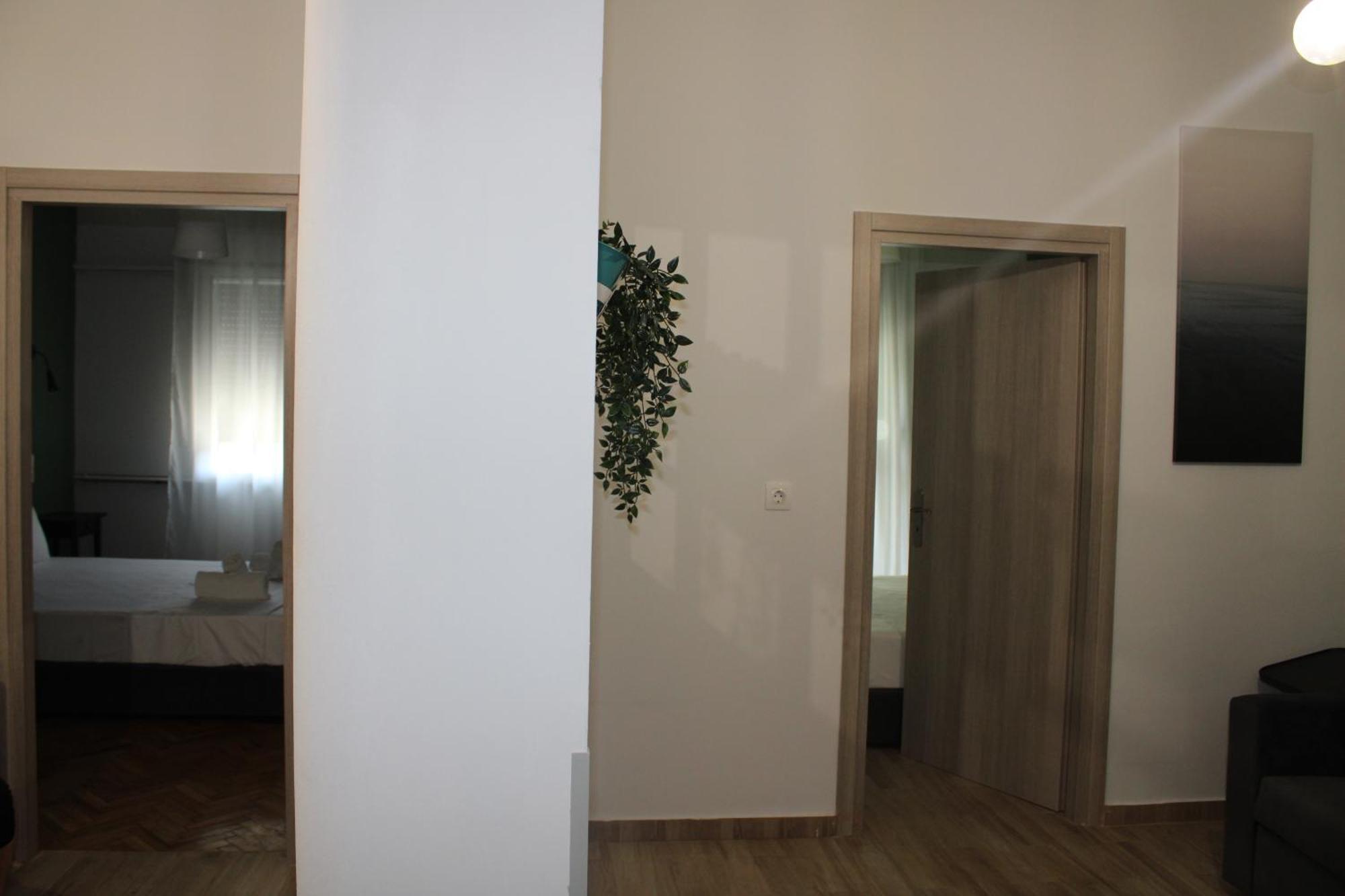Athens City Themis 16 Luaran gambar